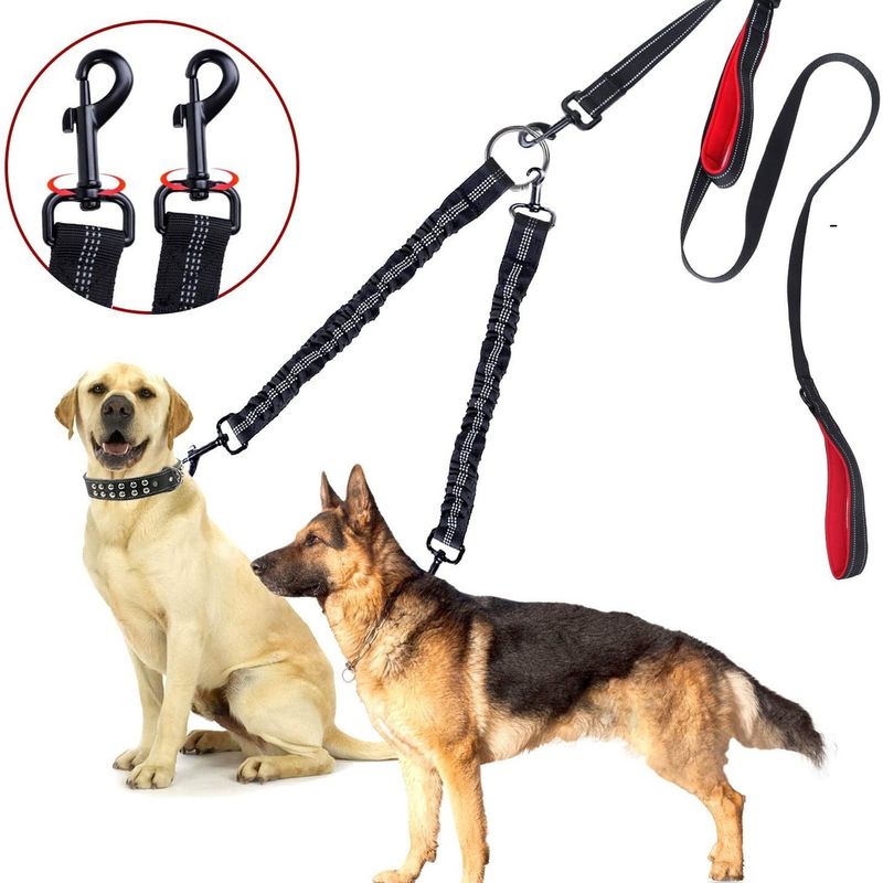 Corde de marche à double traction pour animaux de compagnie, une corde, une corde élastique, une corde extensible et une corde anti-enchevêtrement pour chien avec veilleuse_voghion.com