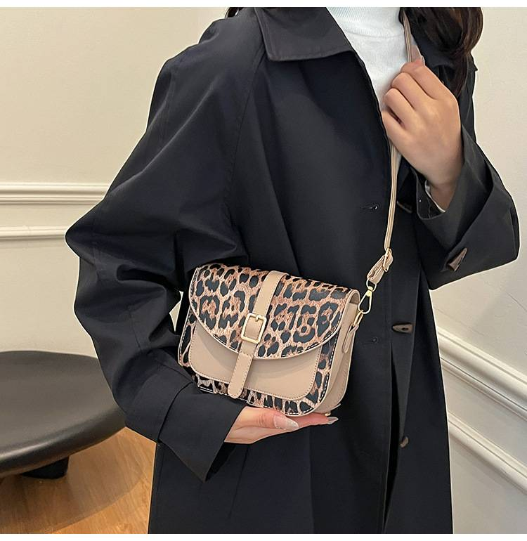 Cross-border Fashion Leopard-print Contrast Small Square Bag 2025 Spring New Shoulder Bag High-grade Messenger Bag_voghion.com