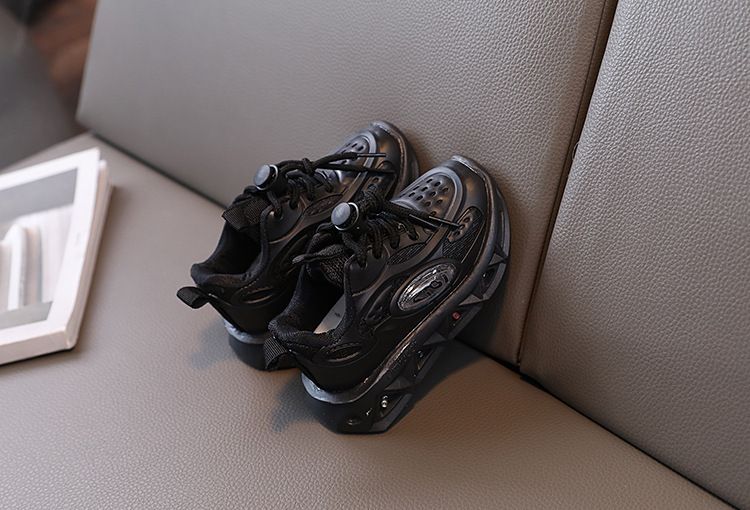 Nuove scarpe sportive casual per bambini con luci e scarpe da corsa luminose, scarpe leggere con suola morbida per bambini di taglia media e piccola_voghion.com