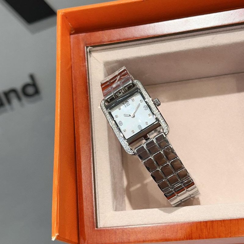 Love Home Square Fashion Quartz Steel Band Classic H Series Small Women's Watch One Piece New Free Shipping_voghion.com