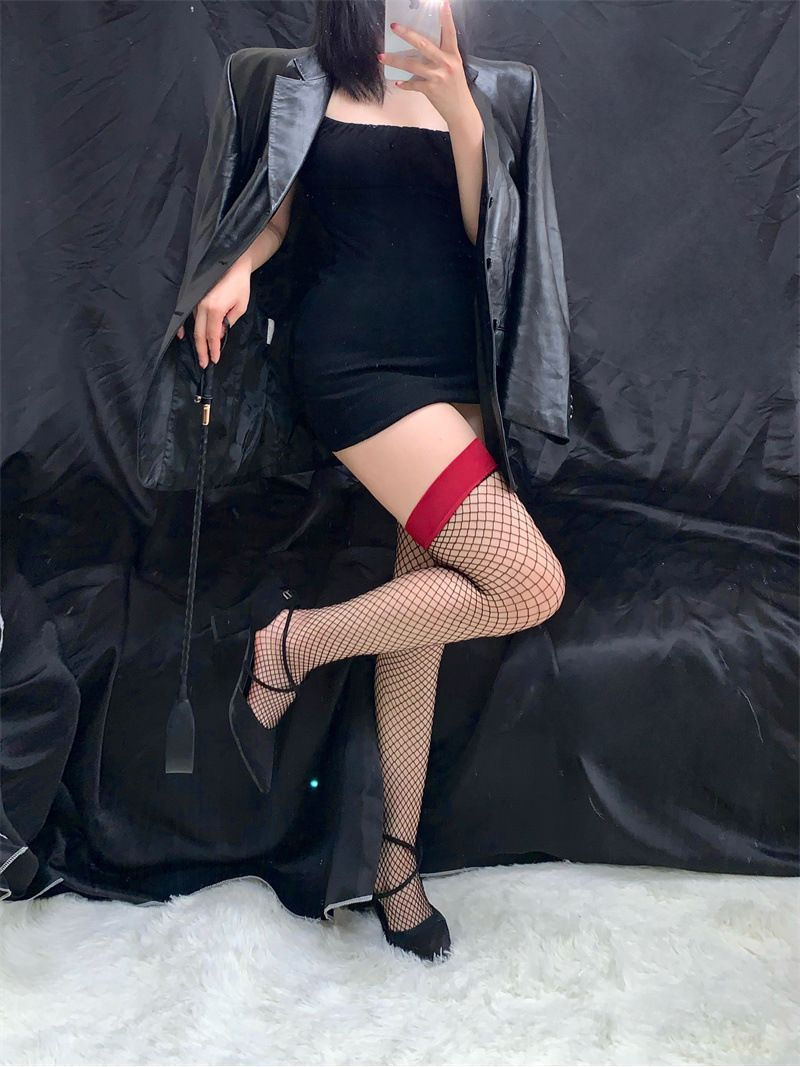 2023 New Internet Celebrity Sexy Red Edge Black Silk Long Tube Over-the-Knee Fishnet For Women Summer Thin Color-Block_voghion.com