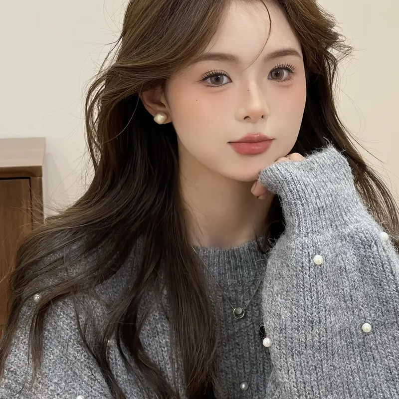 Silver Needle 2024 New Earpiece Square Sugar Small Earnail Light Luxury Fashion Versatile Temperament Ins_voghion.com