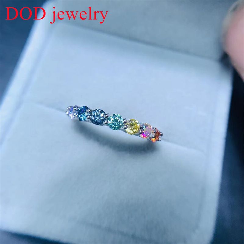 DOD Sier per le donne Anello solitario con moissanite colorata Anello di fidanzamento con mezza eternità abbinato_voghion.com