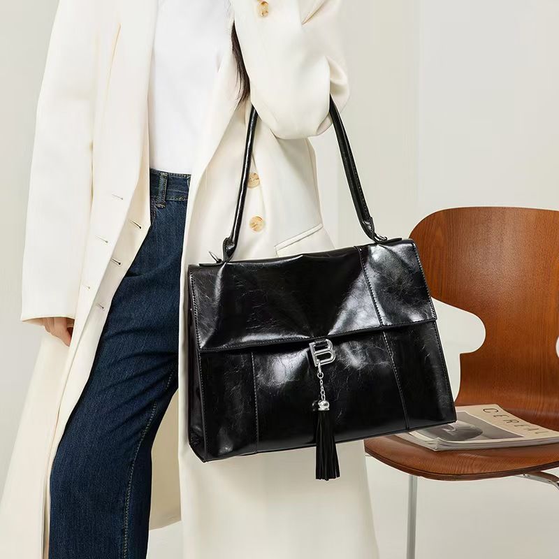 Sacs de créateurs, sacs fourre-tout, sacs à bandoulière, sacs à main moyens, sacs à main pour femmes et hommes, sacs à main en cuir, sacs fourre-tout pour dames, sacs à bandoulière_voghion.com