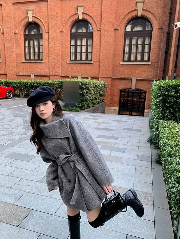 Luxury Double-Faced Wool Coat With Detachable Fox Fur Sleeves & Belt - Elegant Scarf Collar Long Coat For Women In Cream, Light Grey, Amber_voghion.com