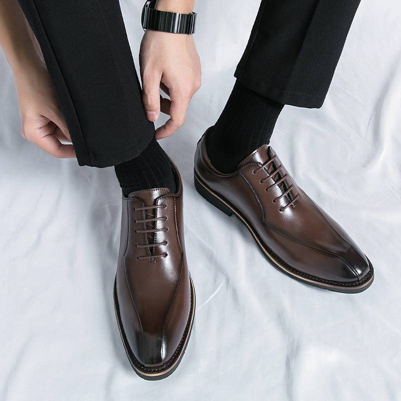 Men Business Patent Leather Shoes Men New Pointed Toe Leather Shoes Low Top Formal Large Size Leather Shoes_voghion.com