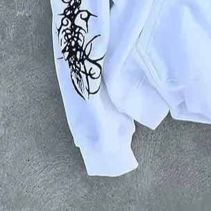 Edgy Print Hooded Cardigan – Oversized Zip-Up Streetwear (Black/White, S-XXXL)_voghion.com