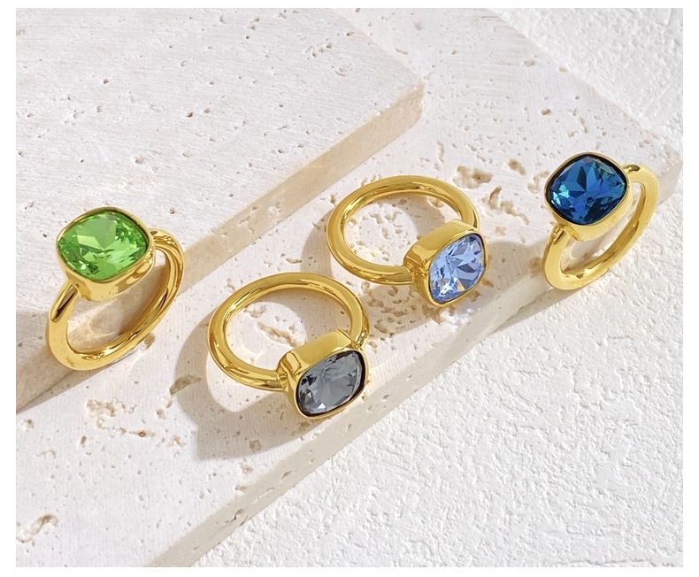 Women's Jewelry Square Crystal Ring New Style Fashionable Exquisite Shining Multi Faceted Titanium Steel Ring Jewelry_voghion.com