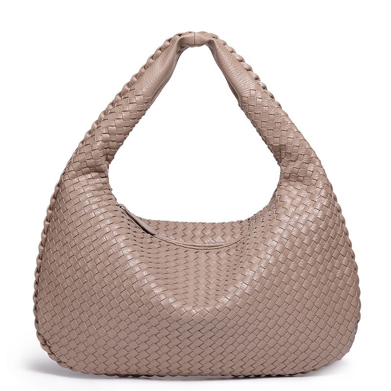 New Large Capacity Women's Shoulder Simple Handbag Handwoven Fashion Underarm Bag_voghion.com