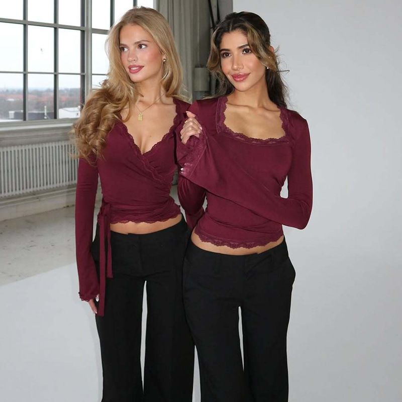 Elegante camicetta da donna in pizzo con scollo quadrato e maniche lunghe – Top versatile dalla vestibilità slim (nero/rosa chiaro/bordeaux, S-L)_voghion.com