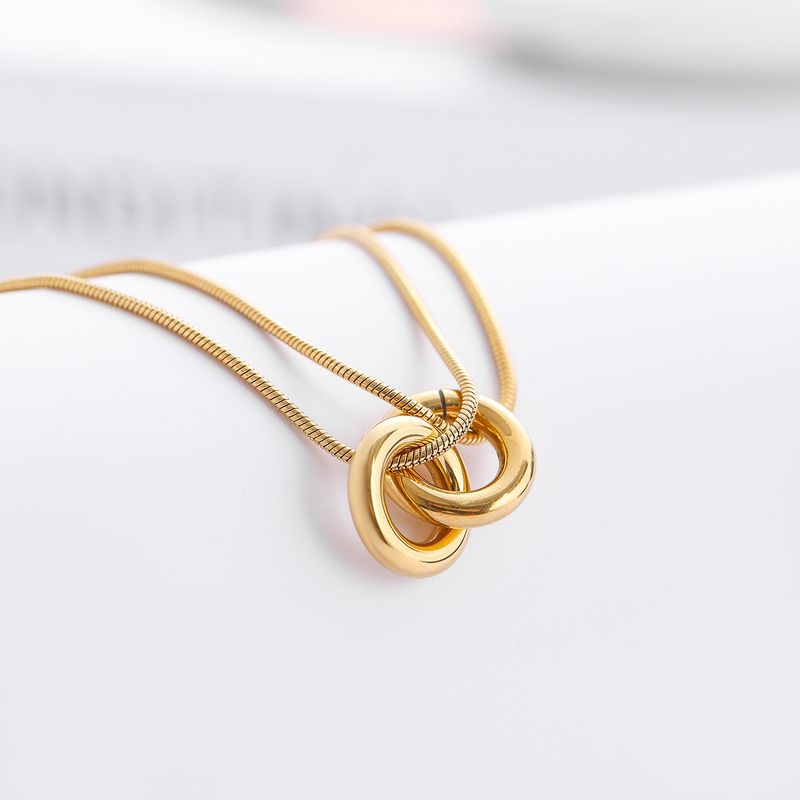 Chaîne de clavicule de luxe légère française irrégulière à double cercle et niche simple et tendance_voghion.com