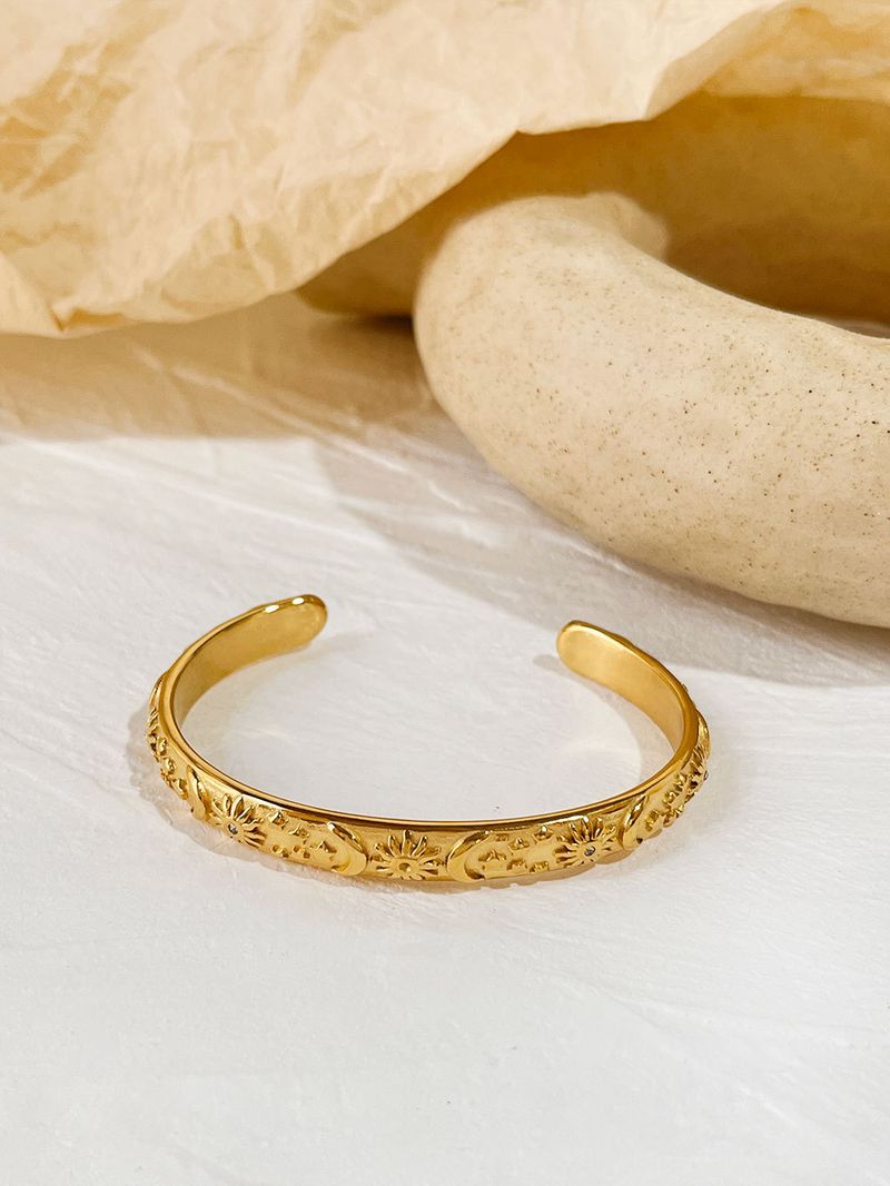 Design fashion popular retro temperament stainless steel bracelet ring earrings set mango moon pattern_voghion.com
