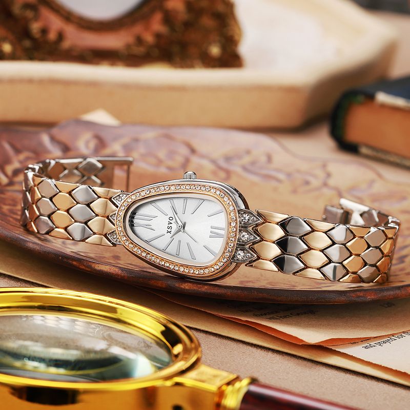 Women's New Fashionable And Unique Versatile Snake-Shaped Dial Roman Numerals Quartz Watch_voghion.com