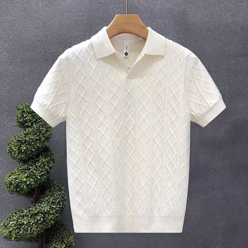 Herrenbekleidung Rautenförmiges Poloshirt aus Eisseide mit V-Ausschnitt und kurzen Ärmeln für den Sommer, leichtes, luxuriöses High-End-Business-Temperament-T-Shirt_voghion.com