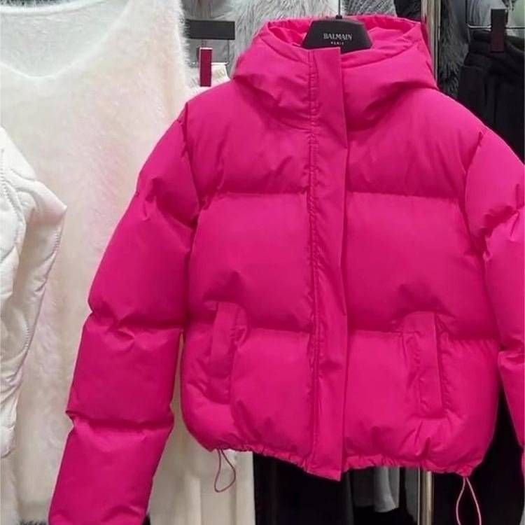 Giacca imbottita Standout Dragonfruit – Cappotto trapuntato corto da donna con collo alto, imbottitura in poliestere spesso e maniche con texture 3D (rosa, S-XL)_voghion.com