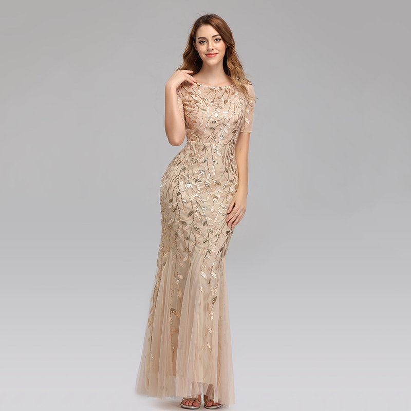 Abito da sera a sirena con paillettes e rete aderente, primavera/estate 2024, modello Banquet Host, da donna_voghion.com