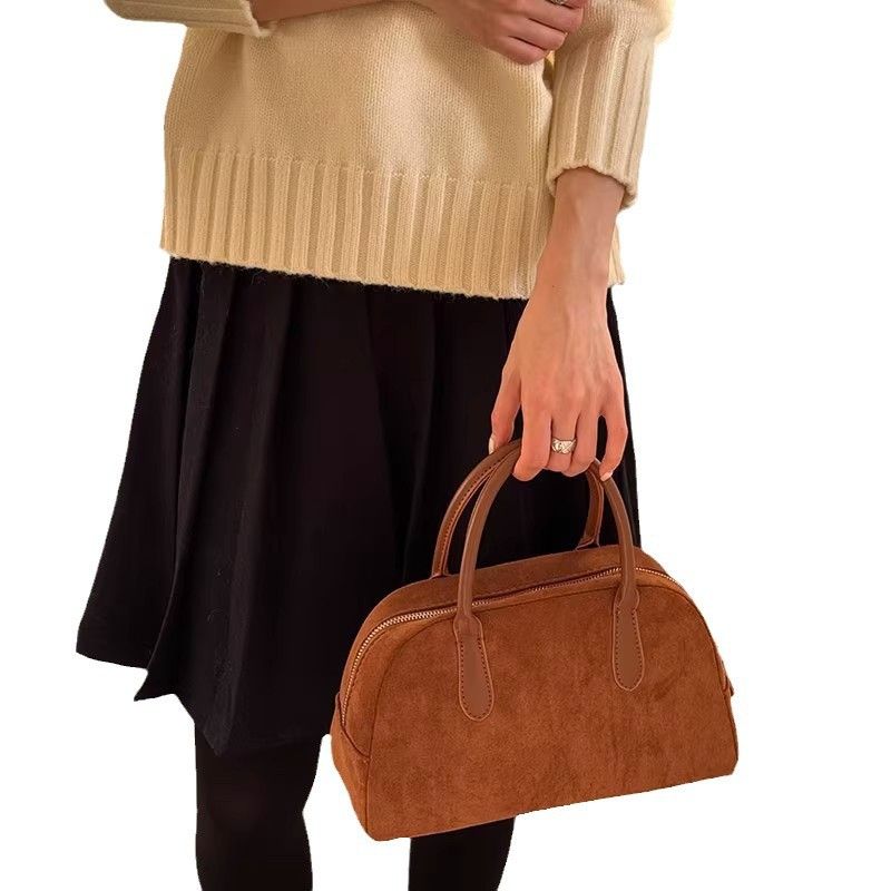 Borsa a mano Boston in pelle scamosciata marrone per donna autunno inverno 2025 in stile coreano, borsa a cuscino di alta qualità_voghion.com