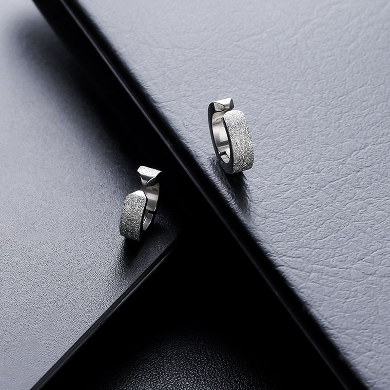 Clip Earrings Titanium Steel Ear Clip Fashion Punk Earrings Without Piercings For Women High End Versatile Ear Bone Clip Simple Earrings_voghion.com