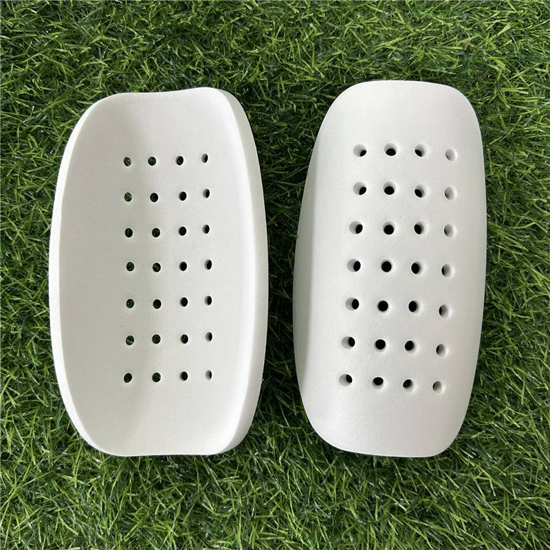 EVA Foam Shin Guards For Soccer - Lightweight Protective Leg Pads For Football, Basketball & Volleyball Training (Pair - White, Small & Large Sizes)_voghion.com