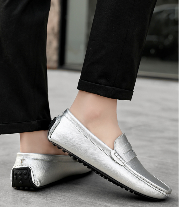 New Genuine Leather Bean for Men's Casual Driving with Soft Sole, Fashionable Fit, and Versatile Lazy Shoes in Large_voghion.com