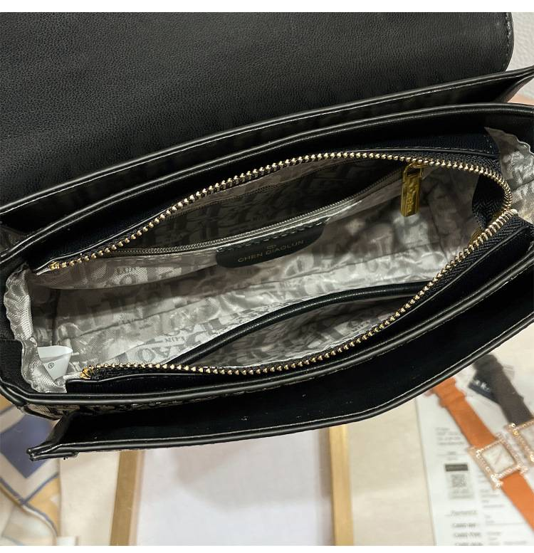 Advanced Sense Small Square Bag Portable Light Luxury Print Women's Bag Single Shoulder Crossbody Fashion Bag_voghion.com