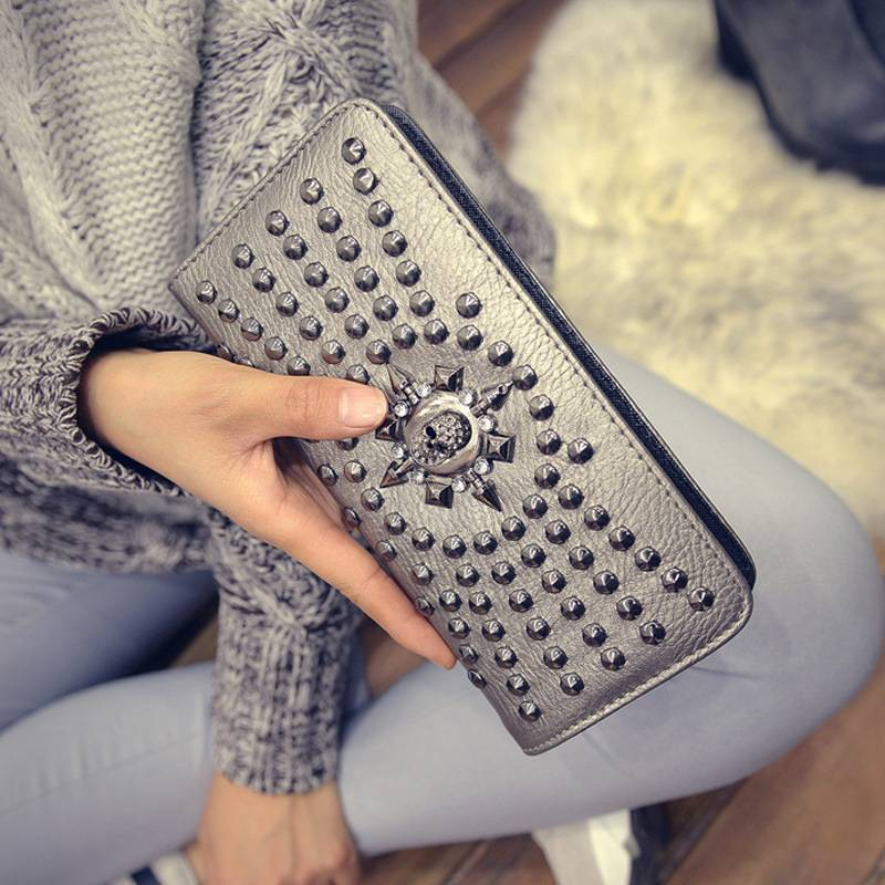 Punk Rivet Skull Long Women's Wallet Large Capacity Zero Wallet Multi Card Handheld Bag Wallet_voghion.com