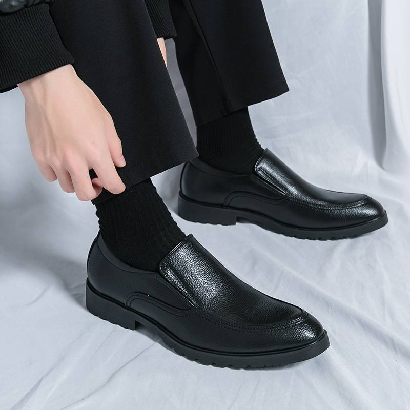 Neue, hochwertige, spitze Freizeitschuhe aus Leder für Herren, Hochzeitsschuhe mit Bullock-Fransen, ein Slip-on-Rindsledersohle, Stylist-Modeschuhe_voghion.com