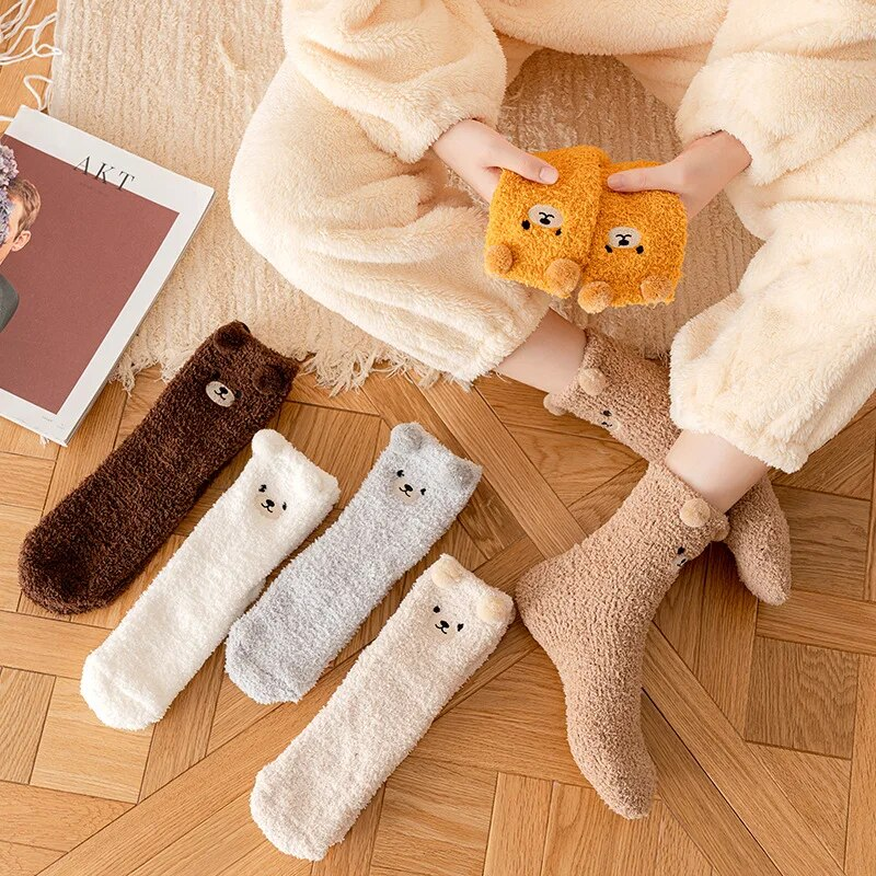 Calcetines abrigados y esponjosos de invierno para mujer, calcetines para dormir en el suelo del hogar, oso Kawaii 3D, lindo Animal, calcetines gruesos de lana, moda japonesa_voghion.com