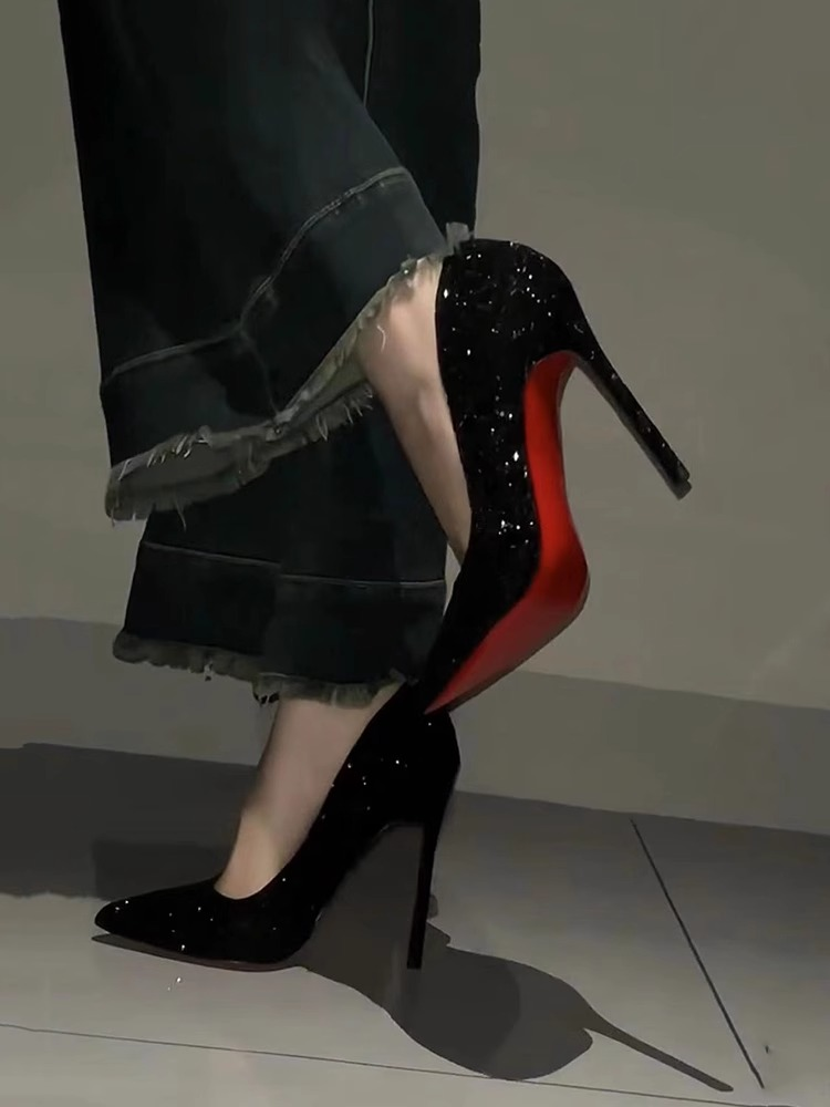 Französische spitze rote Sohle, ultrahohe Damenschuhe mit schmalen Absätzen für Herren, neuer Stil im Frühjahr 2024, elegantes und nicht ermüdendes Bankett_voghion.com