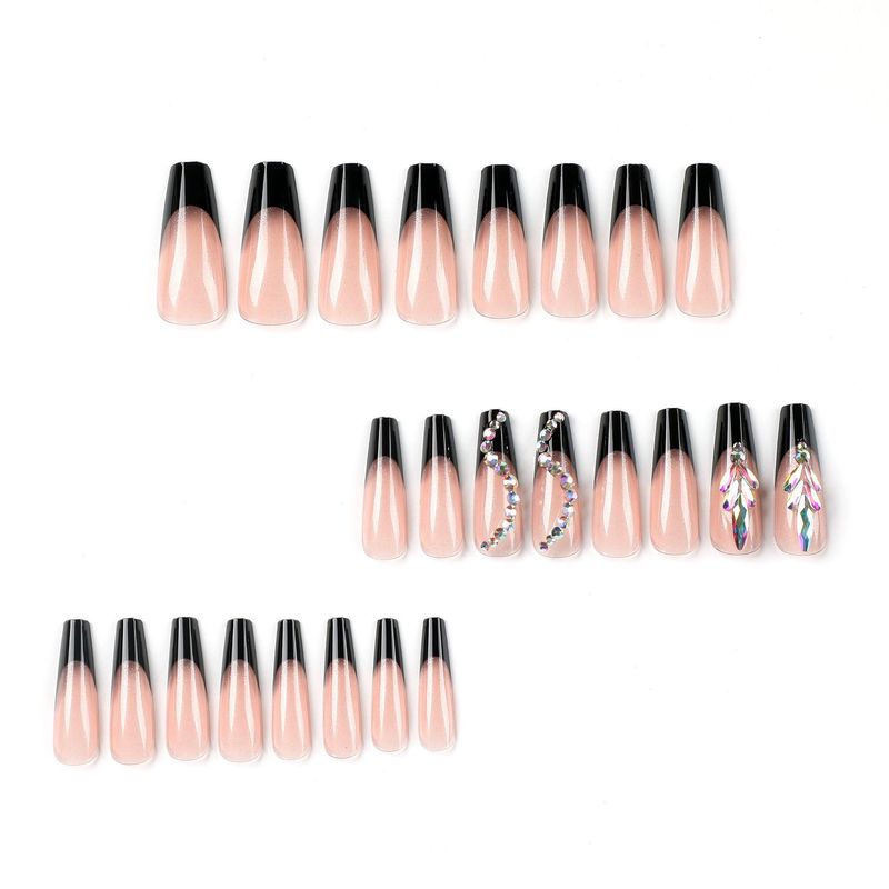 Indossare uno stile francese nero con rosa trasparente e strass indossando toppe per unghie finite_voghion.com