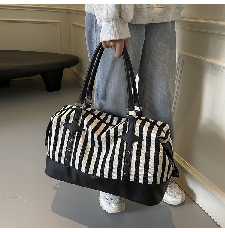 Borsa da viaggio leggera a righe alla moda da donna, grande capacità, borsa per il tempo libero, yoga e fitness, spessa e resistente, borsa da viaggio con una sola spalla_voghion.com