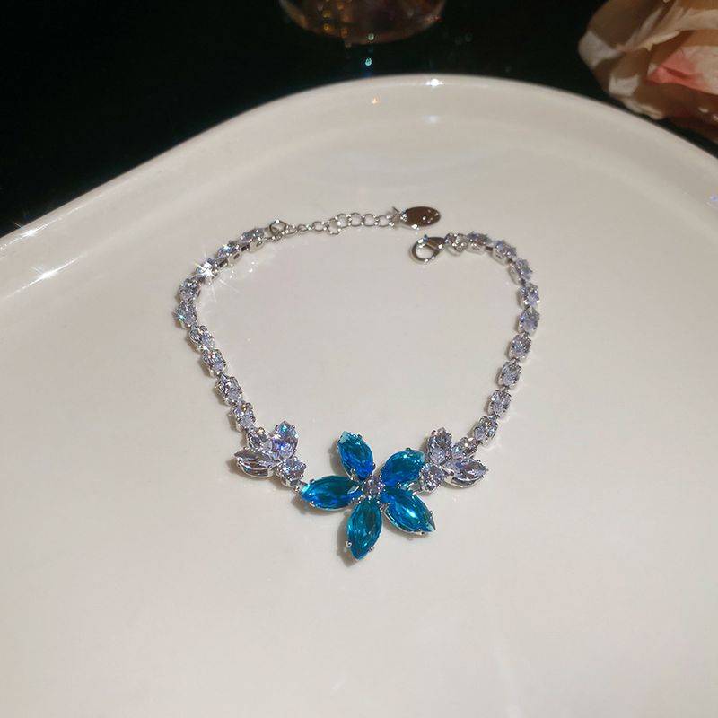 Collana con ciondolo a forma di fiore, foglia e goccia d'acqua, set di orecchini, leggeri, di lusso, pesanti, artigianali, catena per clavicola, moda, alta gamma_voghion.com