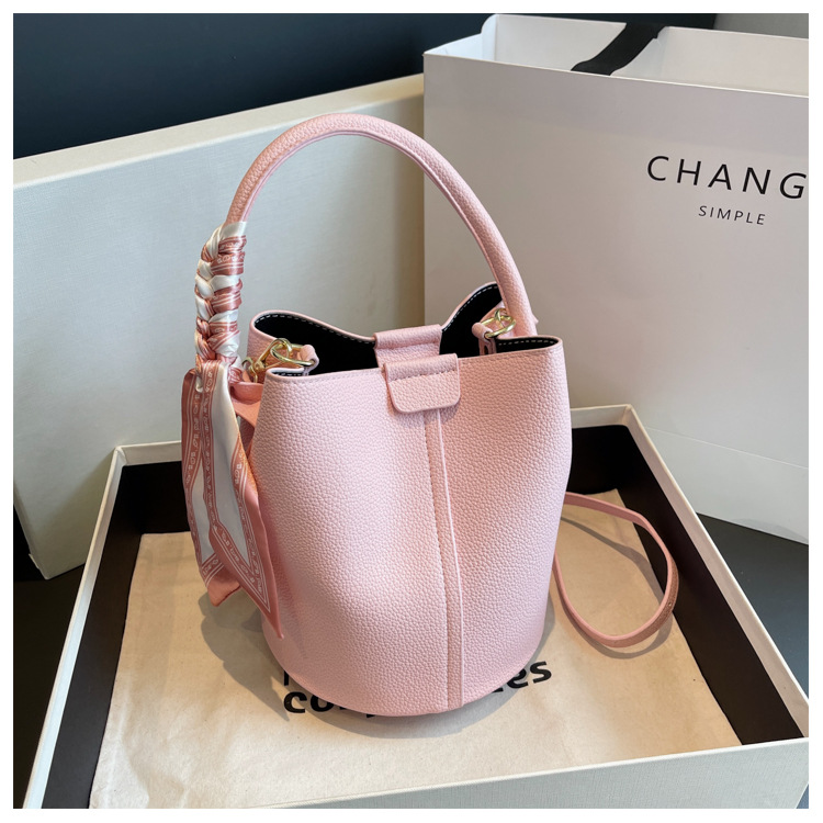 Trama di nicchia del designer, borsa a secchiello in tinta unita alla moda e versatile, borsa da donna portatile a tracolla diagonale con una spalla_voghion.com