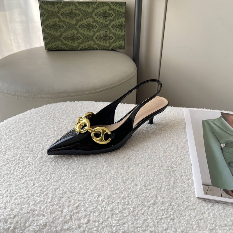 Kolekce jaro/léto s sandály na vysokém podpatku se čtvercovou přezkou_voghion.com