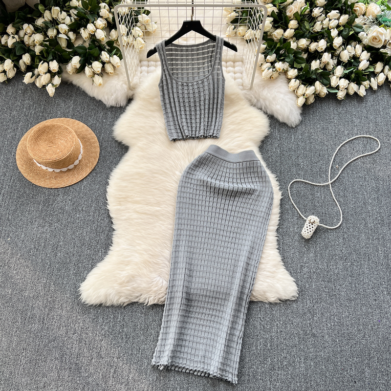 2025 Retro Gestrickte Zwei Stücke Sets Ärmelloses Kurzes Top + Hohe Taille Schlank Lange Röcke Weibliche Sommer Hotsweet Anzüge_voghion.com