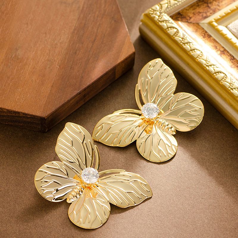 Farfalla in zircone intarsiato esagerato alla moda per donne con un senso del lusso, temperamento leggero e lussuoso, piccolo_voghion.com