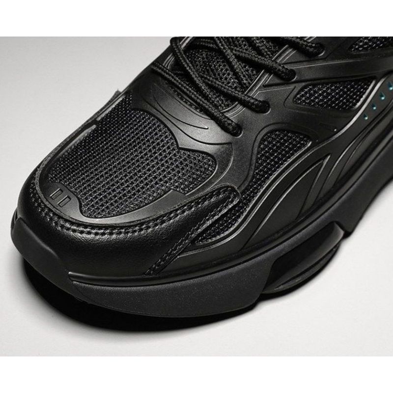 Chaussures de sport à coussin d'air pour hommes, basses à lacets, noires, Mamba, en maille, semelle épaisse, pour papa, nouvelle collection 2024_voghion.com