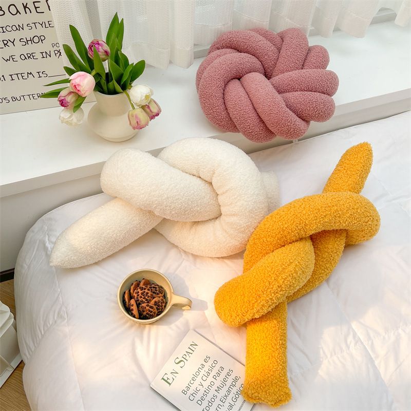 Cuscino per divano a forma di cuscino in velluto Teddy_voghion.com
