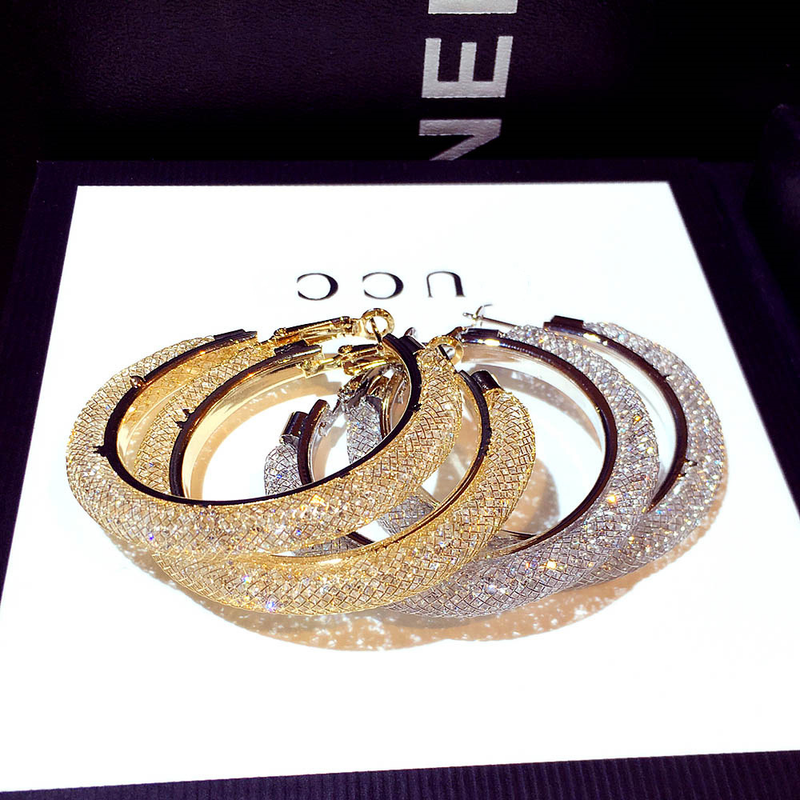 Designer's Alloy Colorless Inlaid Zircon Shining Earrings Exaggerate Trend Circle Style Earrings and Earrings for Women_voghion.com