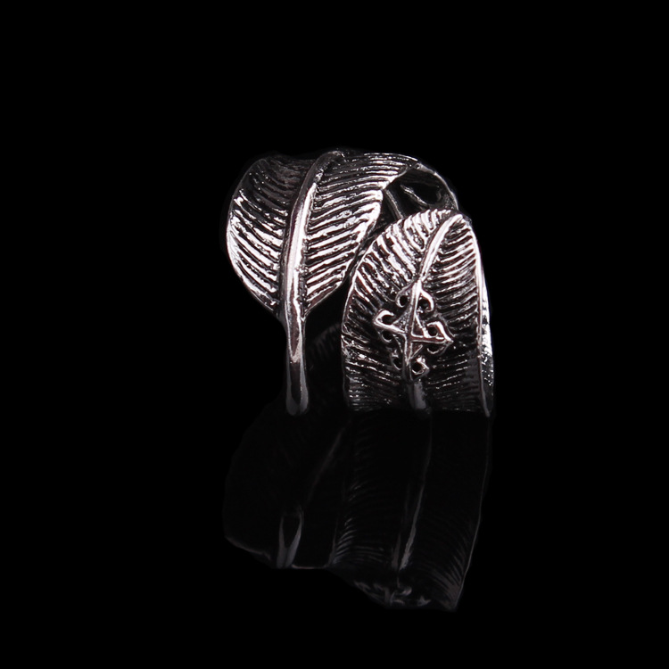 Chu Qiao's Legend of Zhao Liying's Same Hidden Weapon, Leaf Feather Male and Female Open Finger Blade Ring, Handpiece_voghion.com