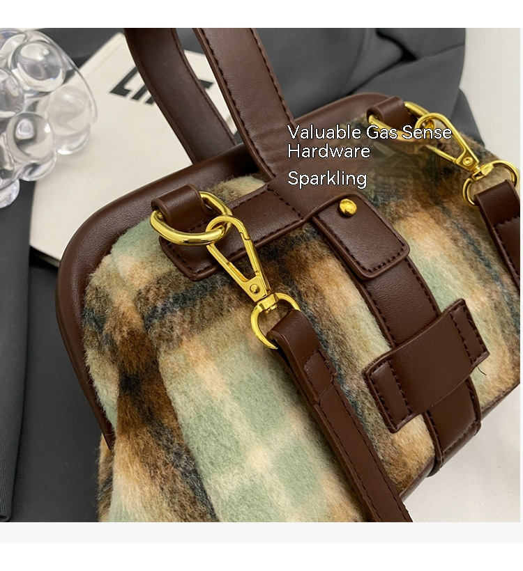 New Women's Bag Retro Versatile Handheld Small Bag Women's Autumn/winter Checkered Small Square Bag High Quality Fabric Shoulder Bag_voghion.com