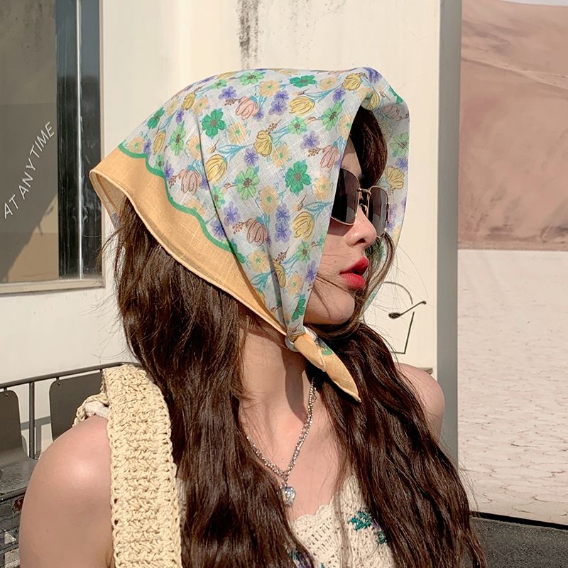 Kleiner quadratischer Damenschal im Landhausstil aus Baumwolle und Leinen, vielseitig einsetzbar als Kopftuch für Frühling und Sommer, Strand und Sonne_voghion.com