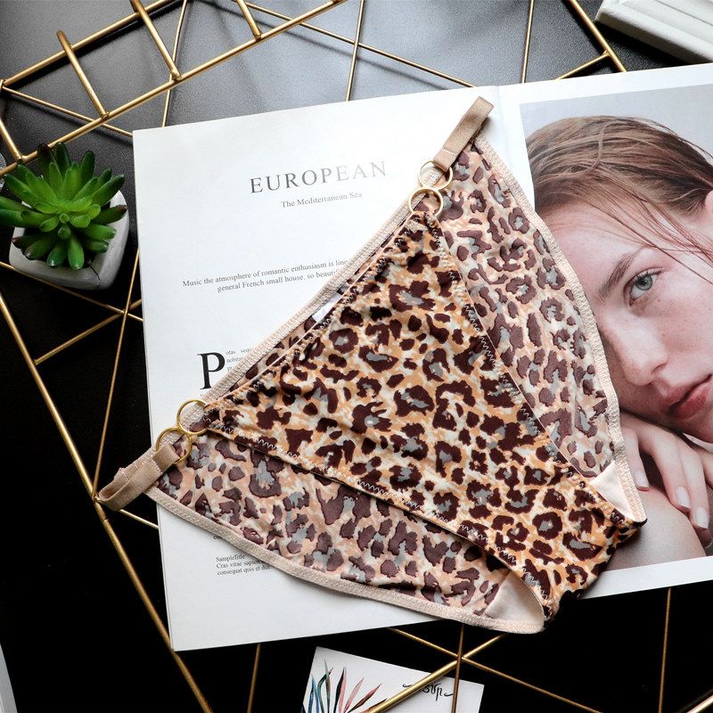 2025d Printed Thin Strap Iron Ring Sexy Low Waist Leopard Print Panties Ice Silk Breathable Women's Triangle Briefs_voghion.com