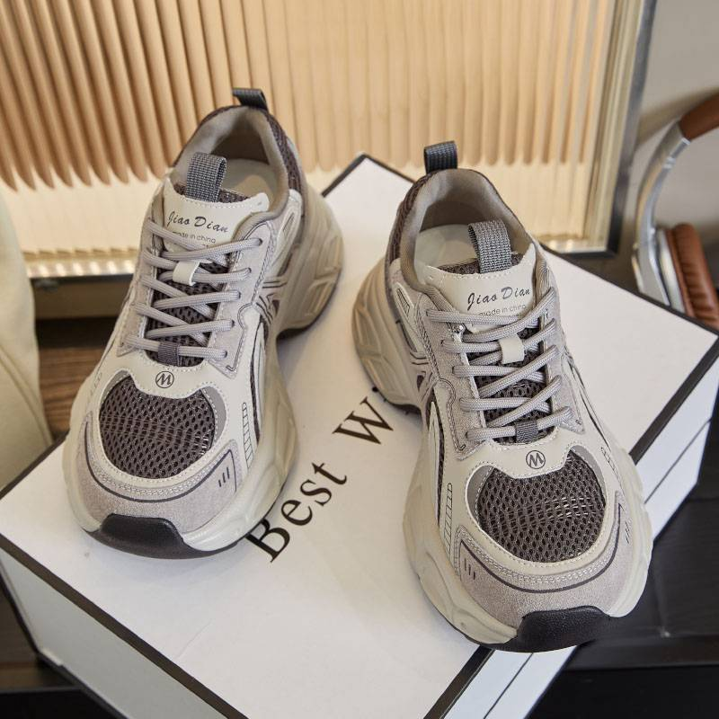 Mingliu Suction film sole dad shoes 2025 spring new casual running shoes thick sole height increasing sports shoes women's versatile shoes children_voghion.com