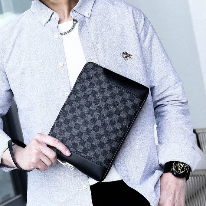 Stylish men's hold bag to combination lock wrist bag Large capacity waterproof mobile key wallet bag_voghion.com