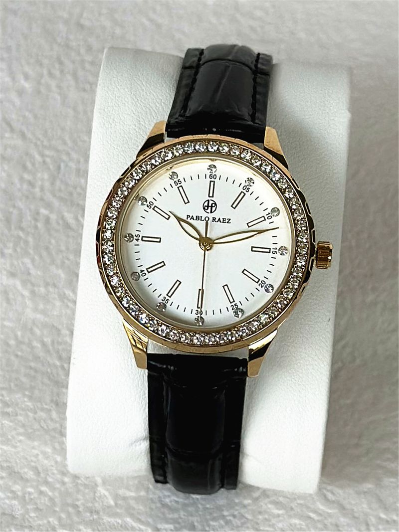 Niche Women's Quartz Watch Retro High-end Temperament High-value Women's Belt Diamond-encrusted Waterproof Foreign Trade New Model_voghion.com