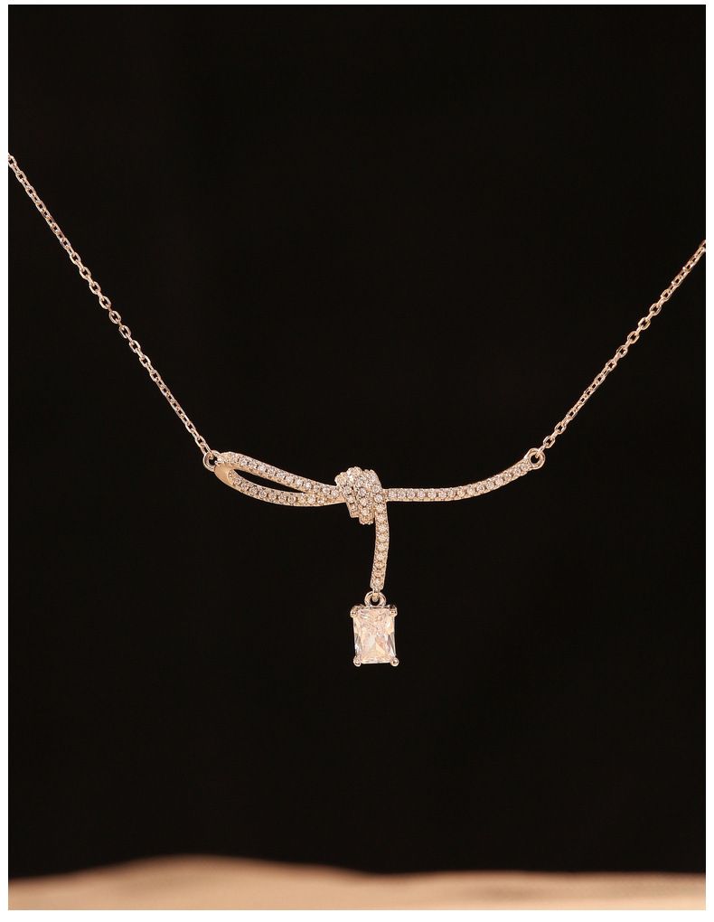 Collana con moissanite quadrata coreana in argento sterling S925, pendente di nicchia di lusso di alta gamma per donna, regalo di compleanno per fidanzata_voghion.com