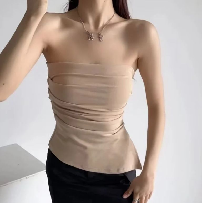 25 Sommer Neue Damen American Style Spicy Girl Off-Shoulder Trägerlose Tube Top Weste mit gerüschtem unregelmäßigem Design_voghion.com