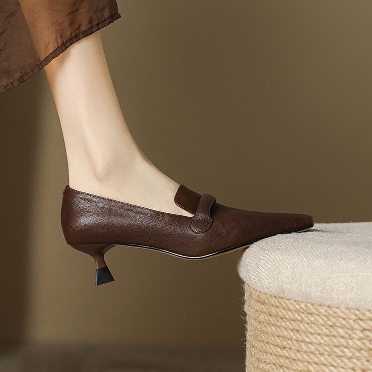 Punta quadrata, tacco sottile, bocca bassa, morbida pelle di pecora, da donna, stile unico 2025, nuovo, temperamento minimalista francese, di alta gamma_voghion.com
