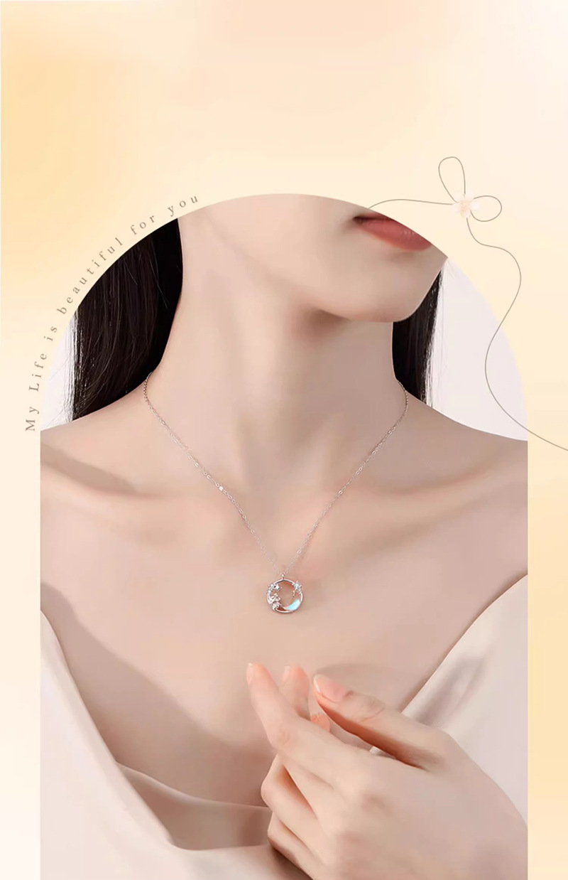 Star Moon Cute Dragon Necklace for Women's Light Luxury Star Moon Pendant Gift_voghion.com